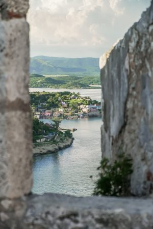 tiago-claro-ajV7ShH4teo-unsplash